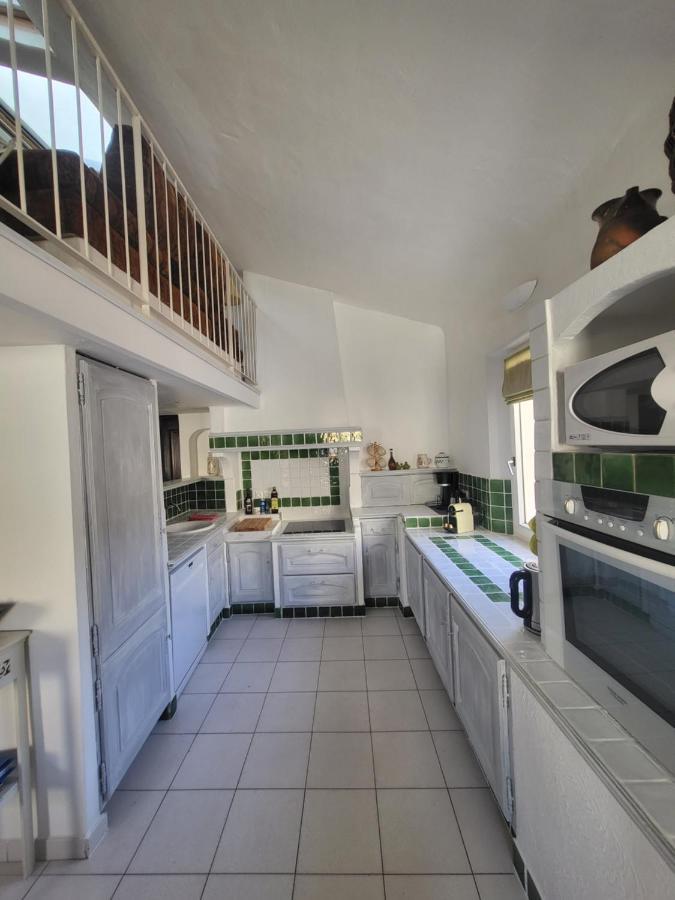 Appartement Au Coeur De La Sorgue LʼIsle-sur-la-Sorgue Exterior foto